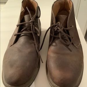 Men’s Bass Radley boots Brown